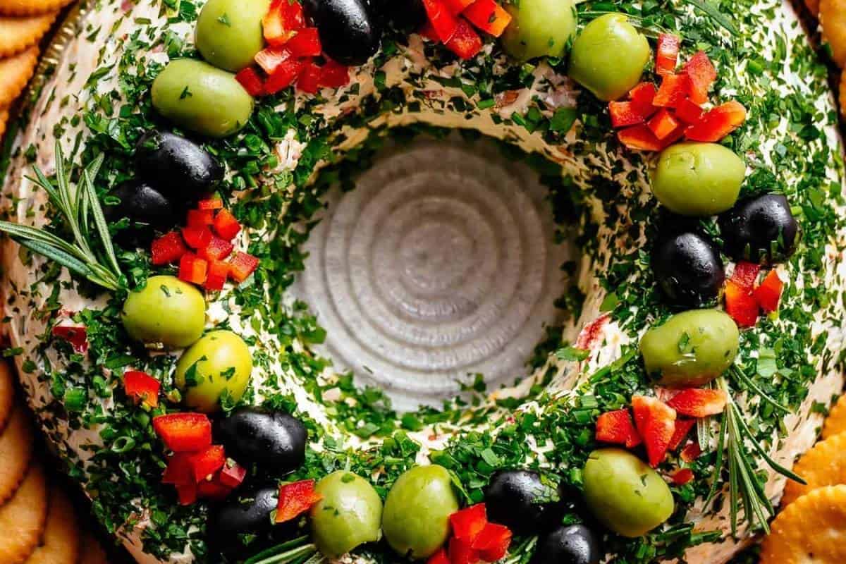 Why the Bacon Cheese Ball Wreath is Your Holiday Showstopper